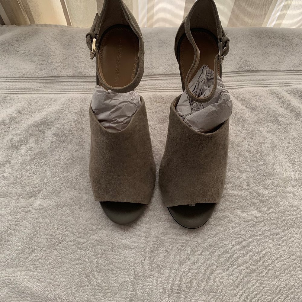 Womens Suede open toe heels size 10 by BR